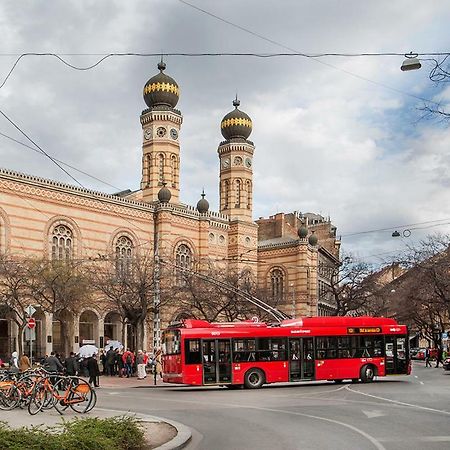 Amilia Apartment Budapest Bagian luar foto