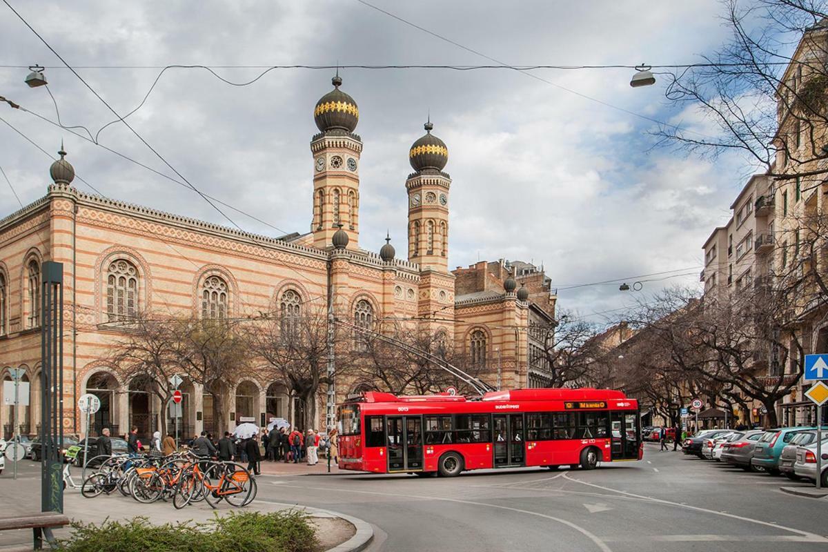Amilia Apartment Budapest Bagian luar foto